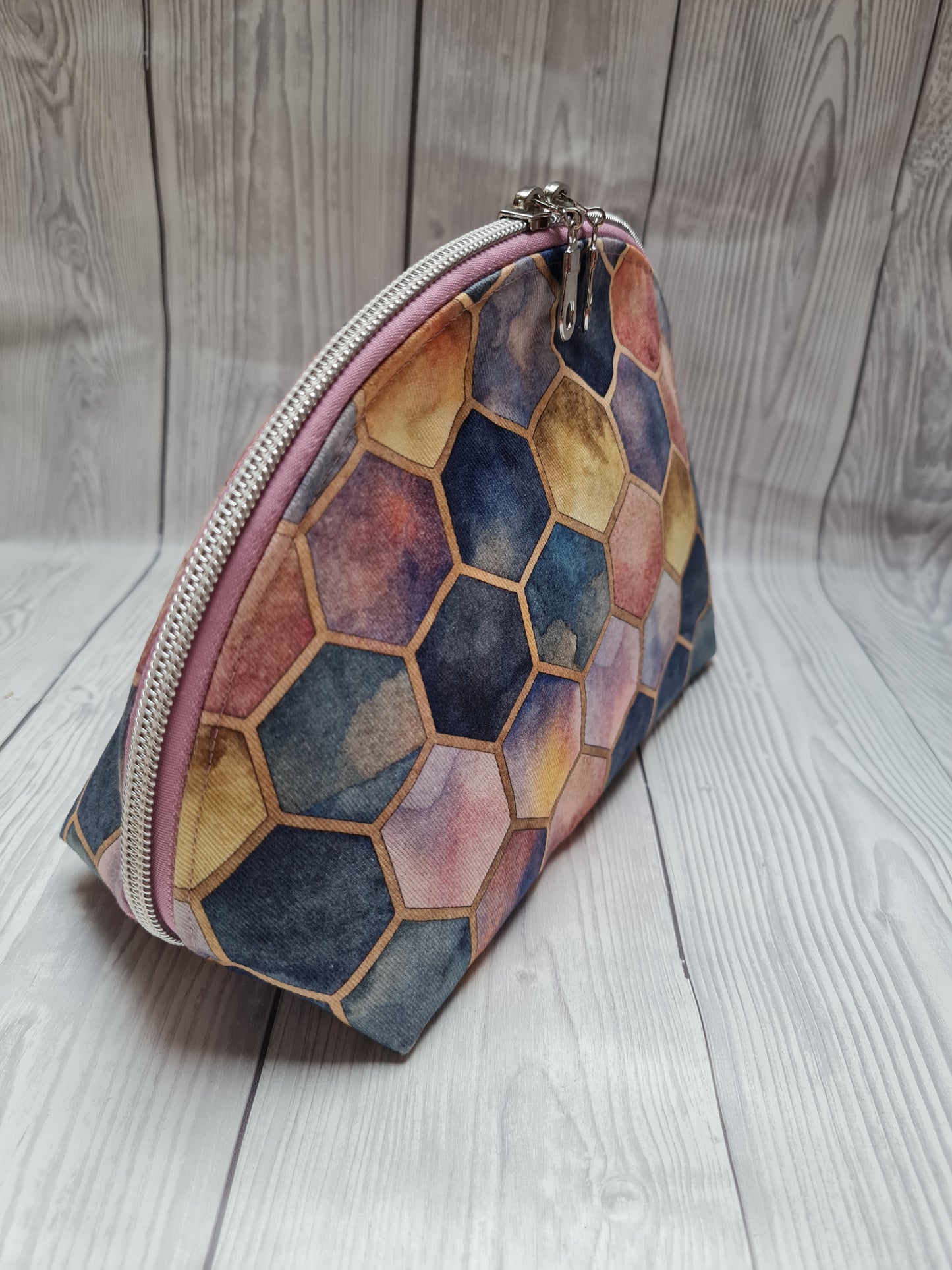 Halbrunde Kosmetiktasche (Größe M)