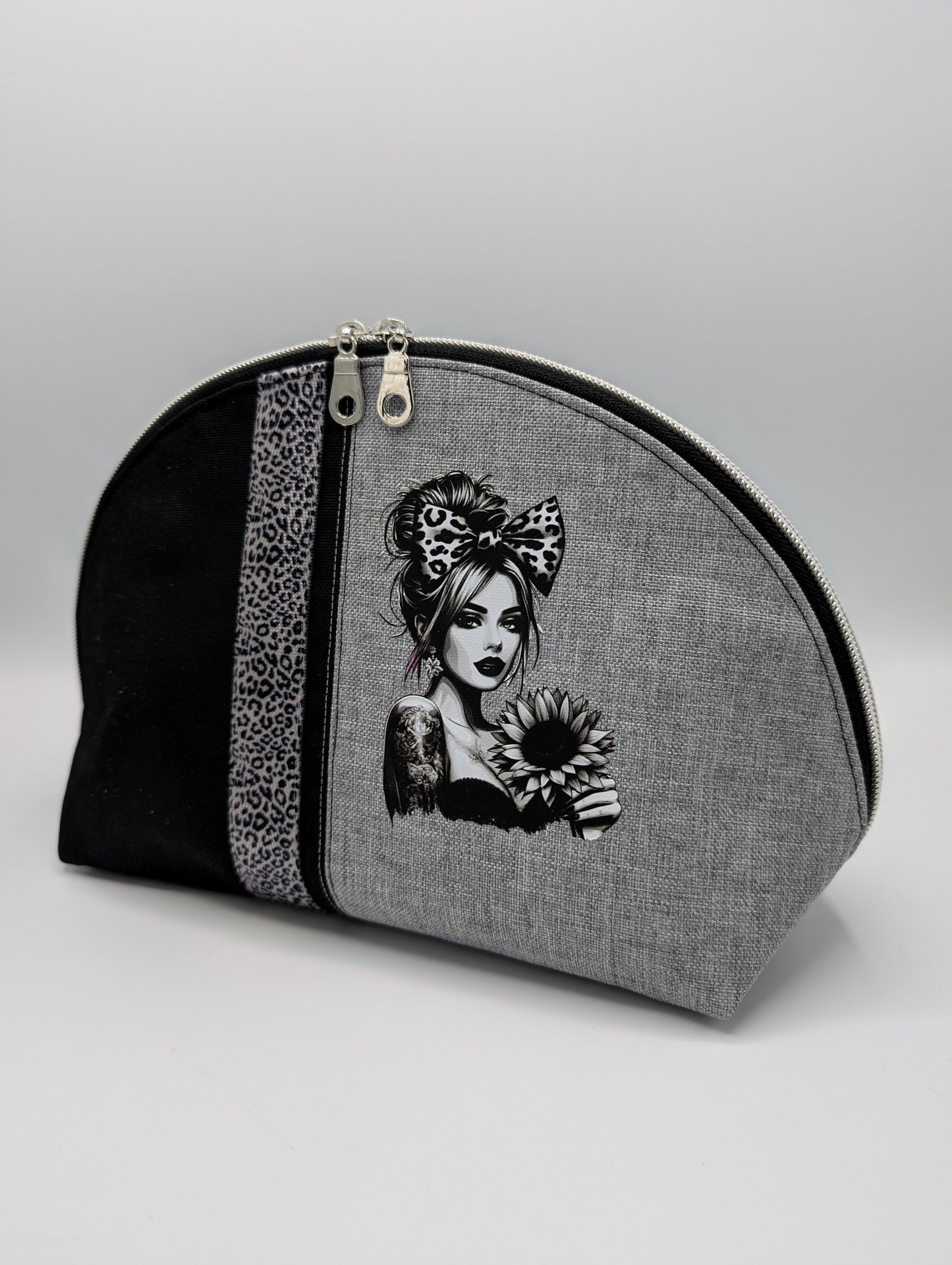 Halbrunde Kosmetiktasche (Größe L)