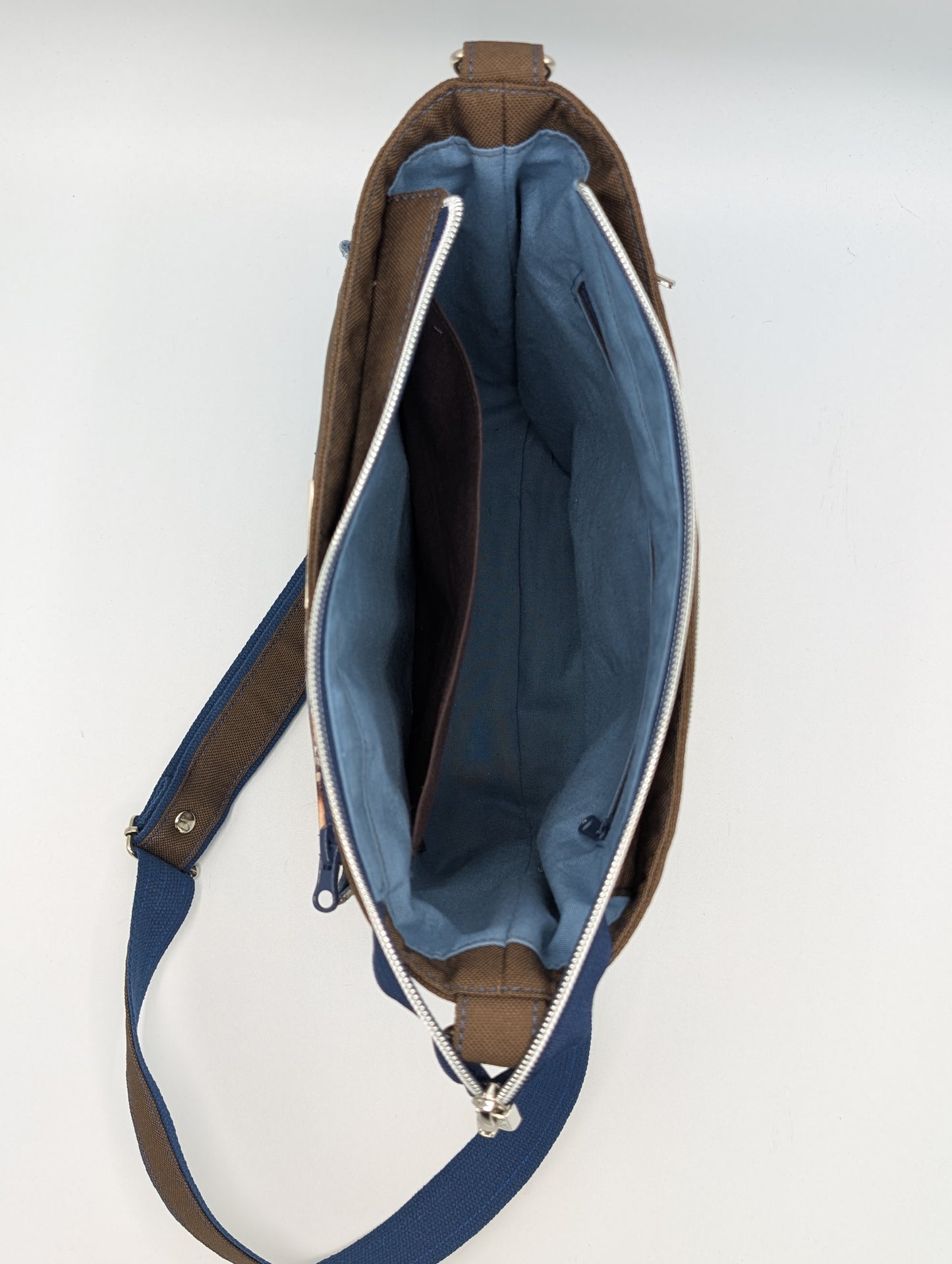 Handtasche "Ornament blau" mit Wechselklappe