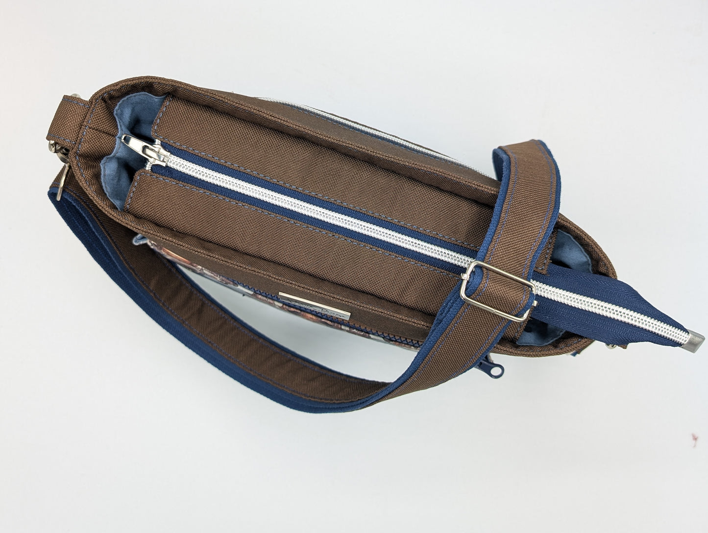 Handtasche "Ornament blau" mit Wechselklappe