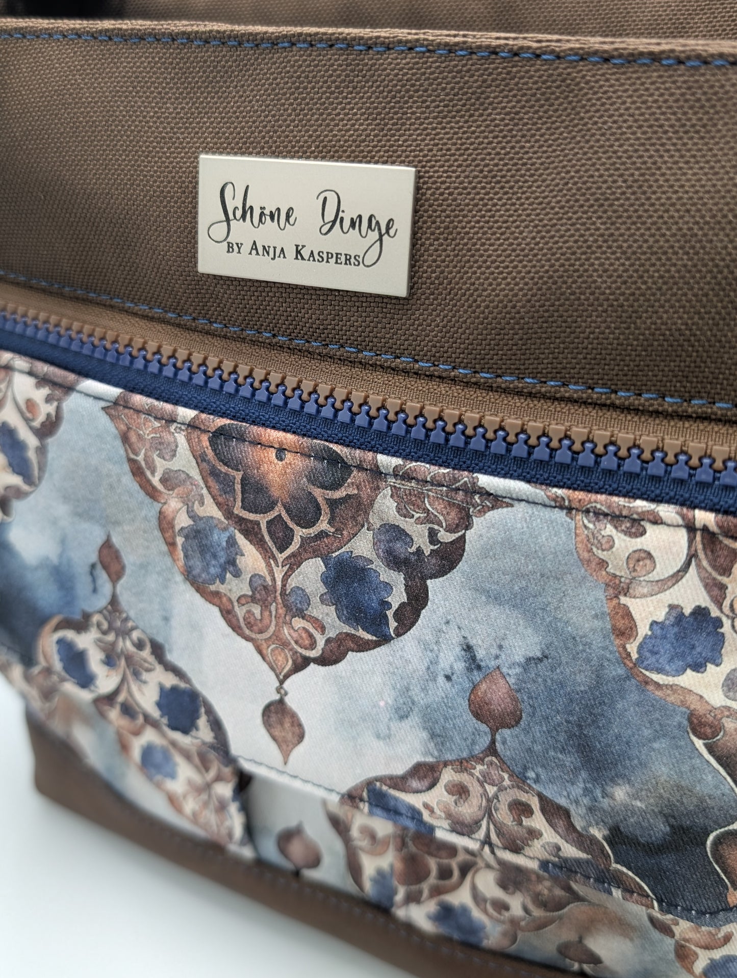 Handtasche "Ornament blau" mit Wechselklappe