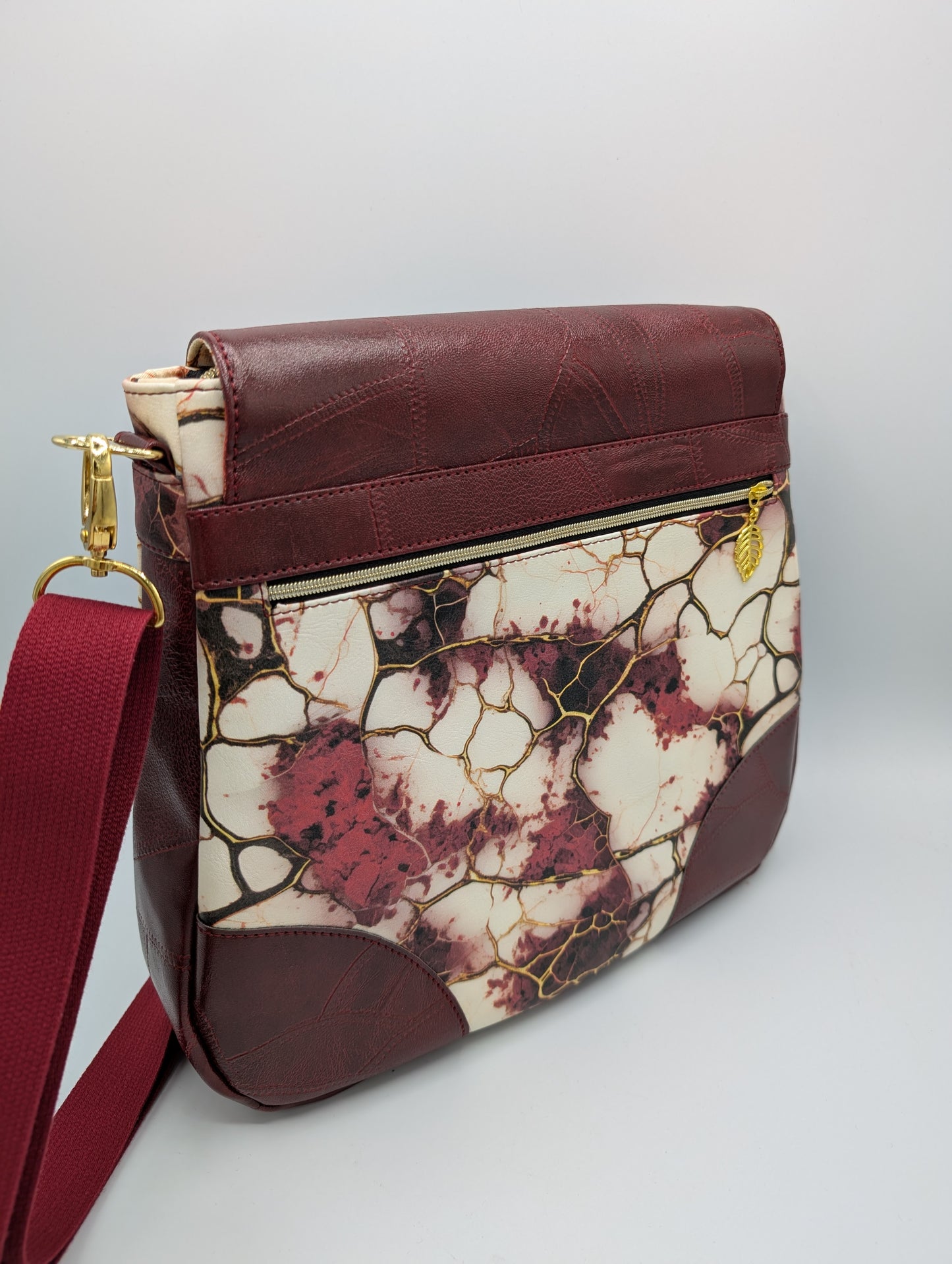 Handtasche #Melody im "Cracked Look"