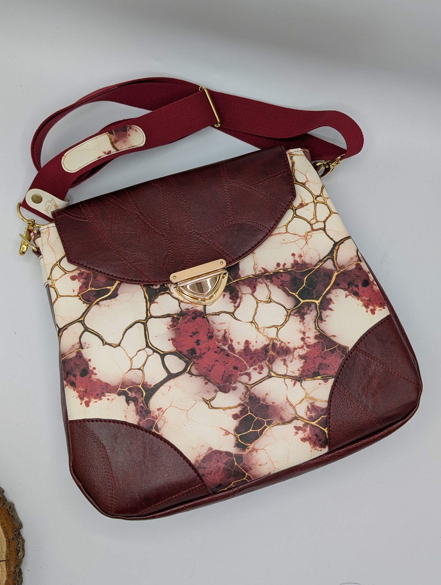 Handtasche #Melody im "Cracked Look"