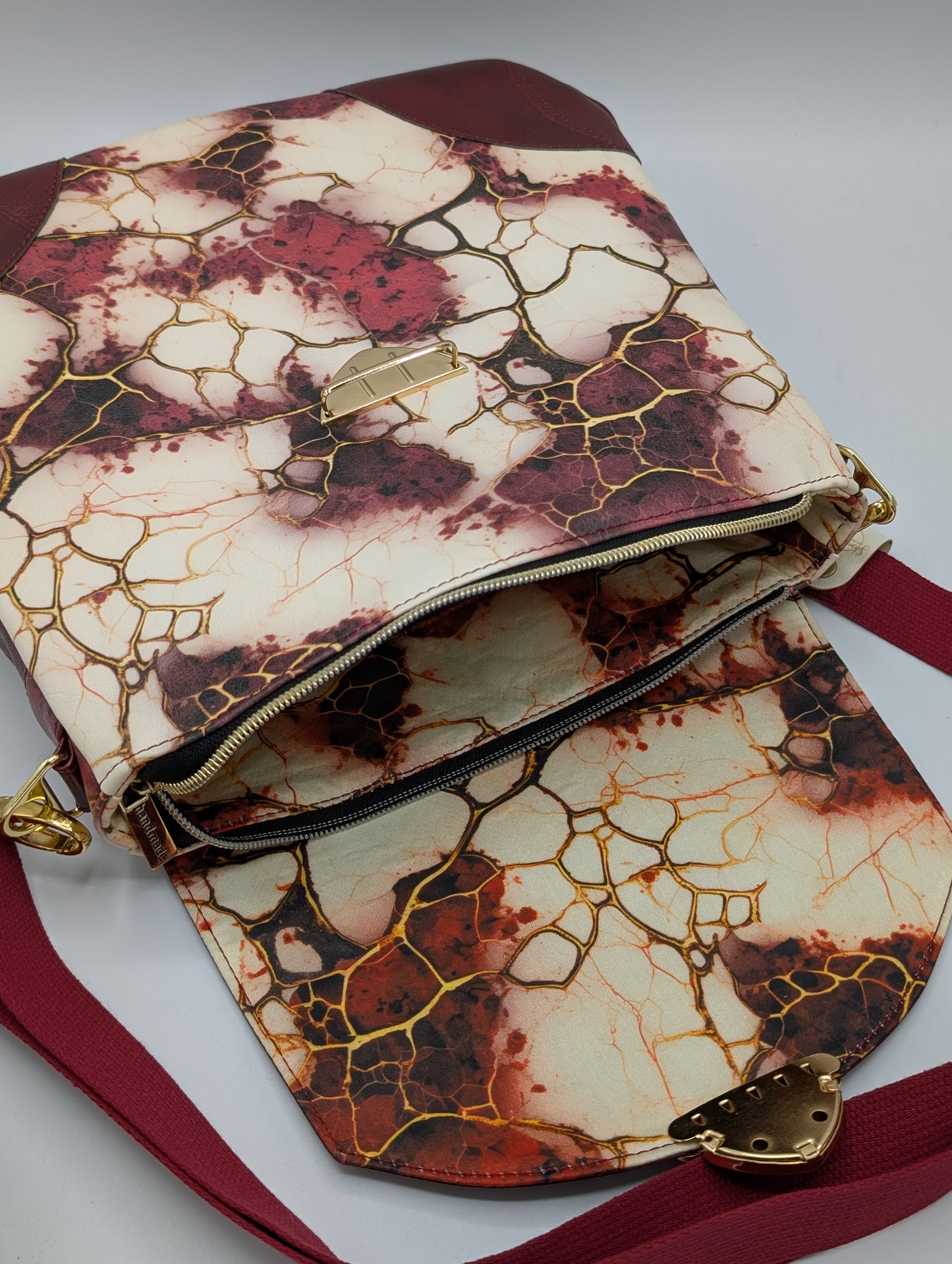 Handtasche #Melody im "Cracked Look"