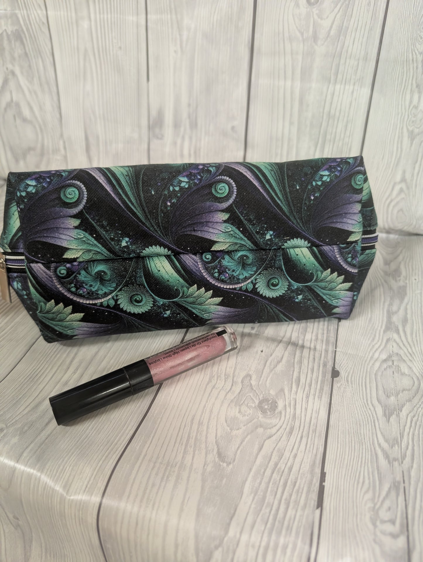 Handgemachte Kosmetiktasche „Mystic Leaves“ – Canvas & wasserabweisendes Innenfutter