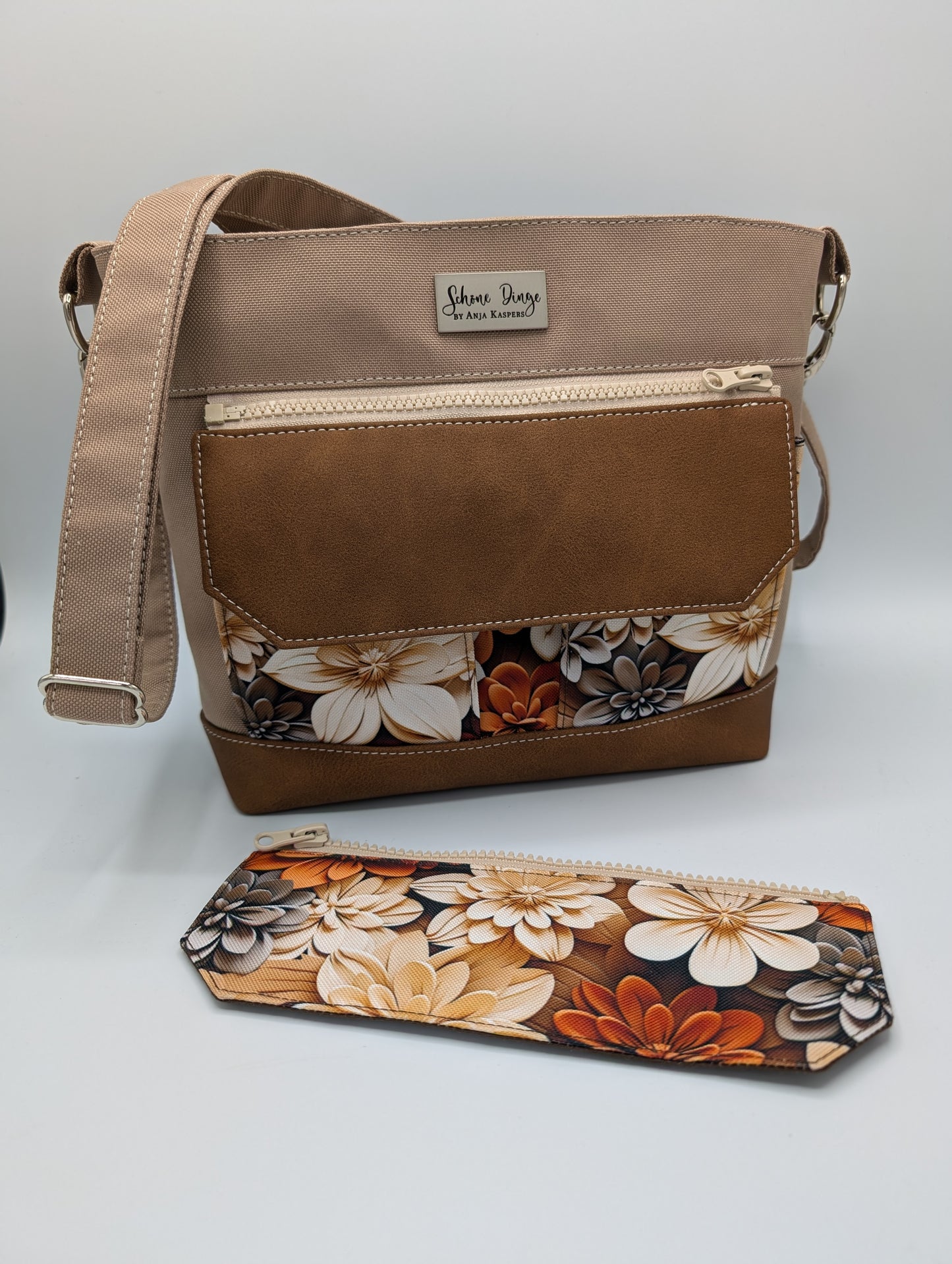 Handtasche "3D Blumen" mit Wechselklappe
