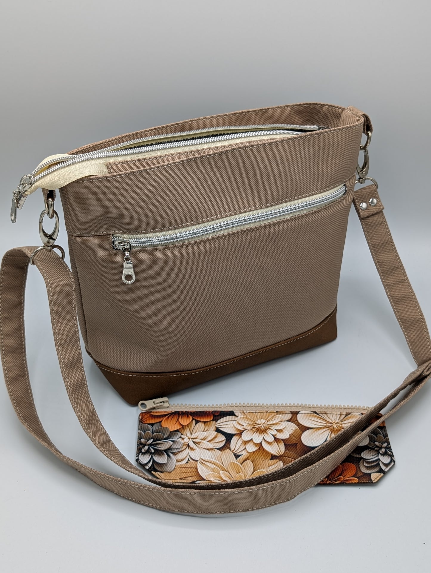 Handtasche "3D Blumen" mit Wechselklappe