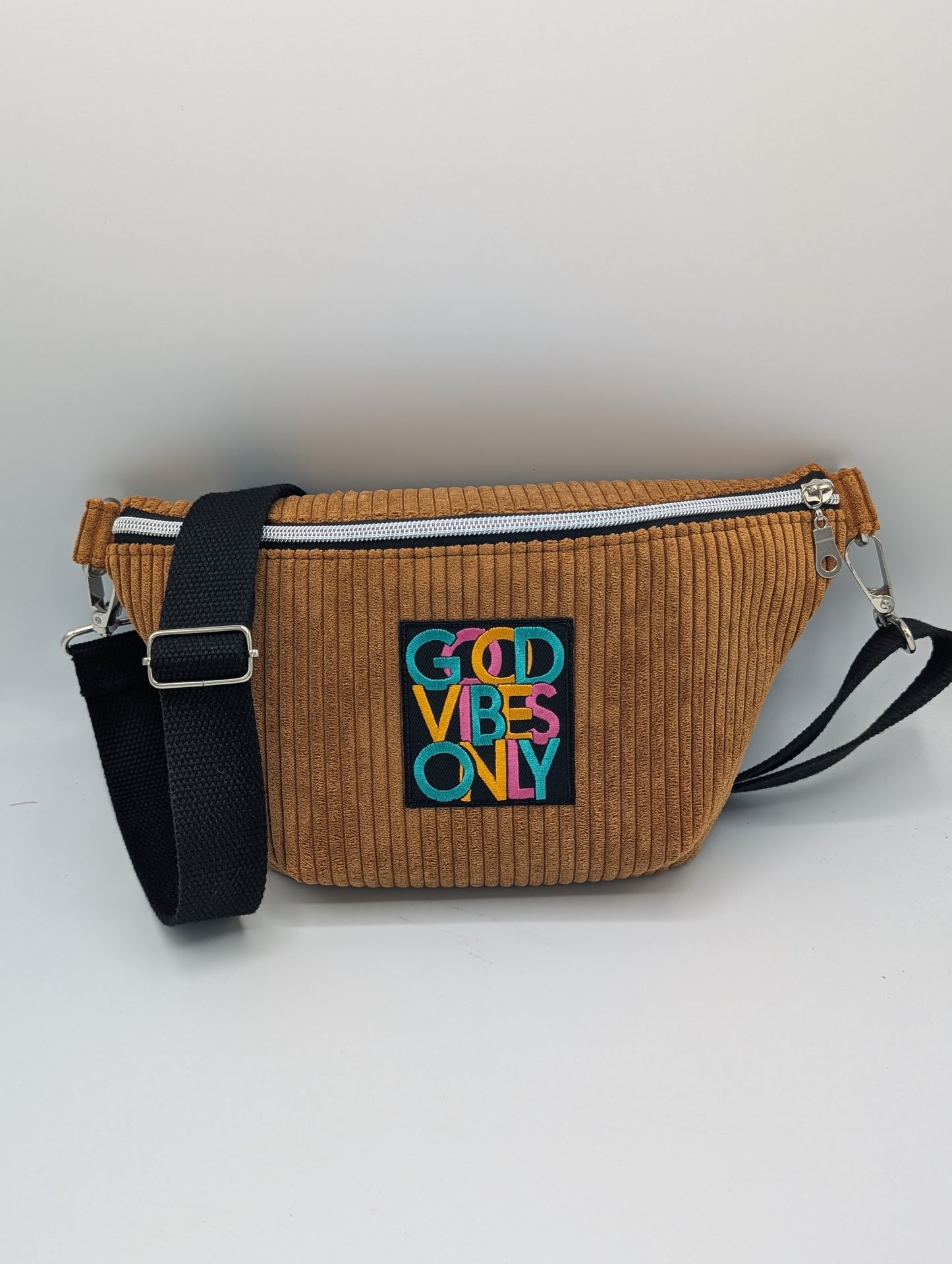 Bauchtasche/Crossbag "Good Vibes Only"