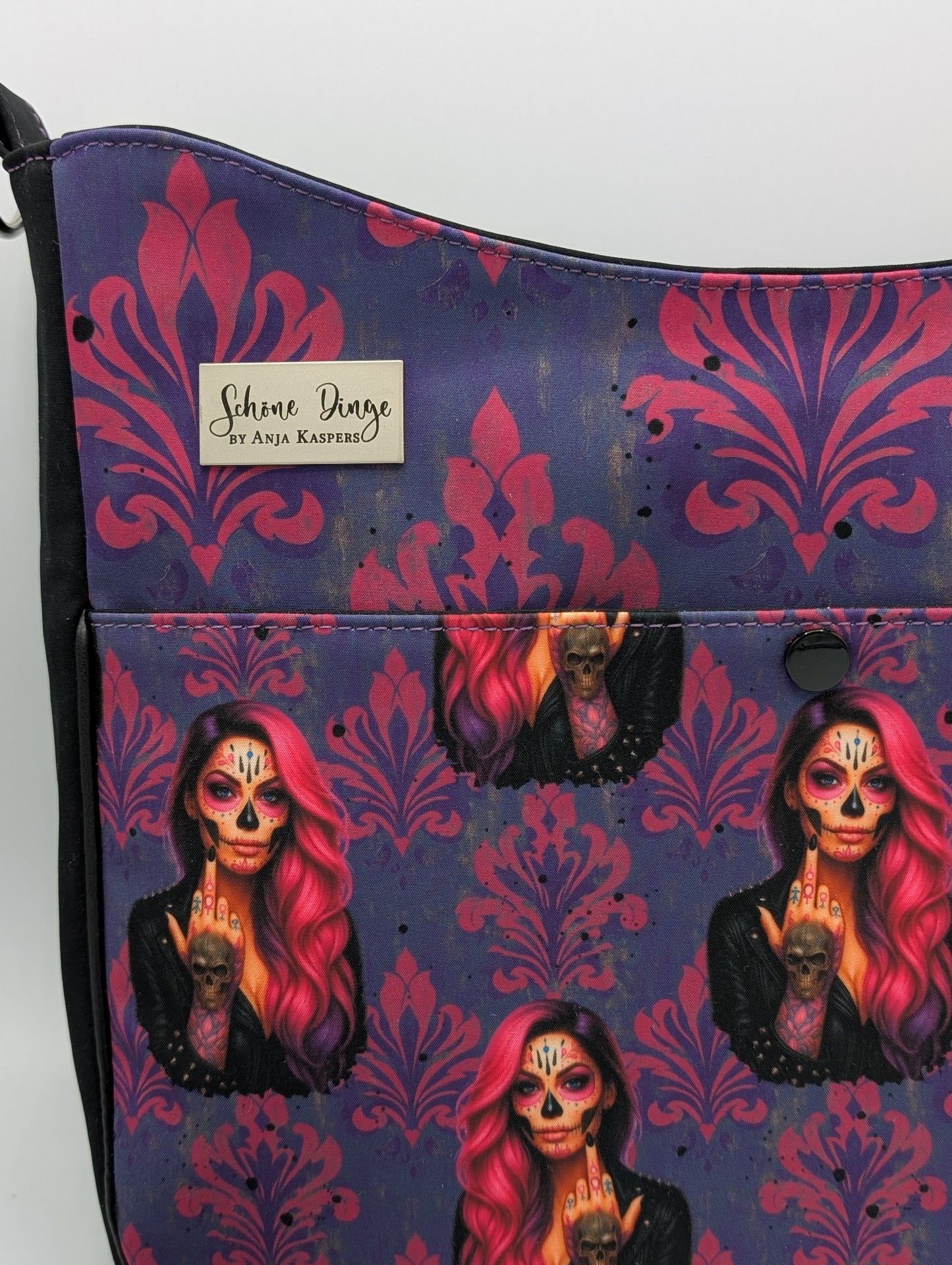 Sugar Skull Schultertasche – Pink & Purple Gothic Style