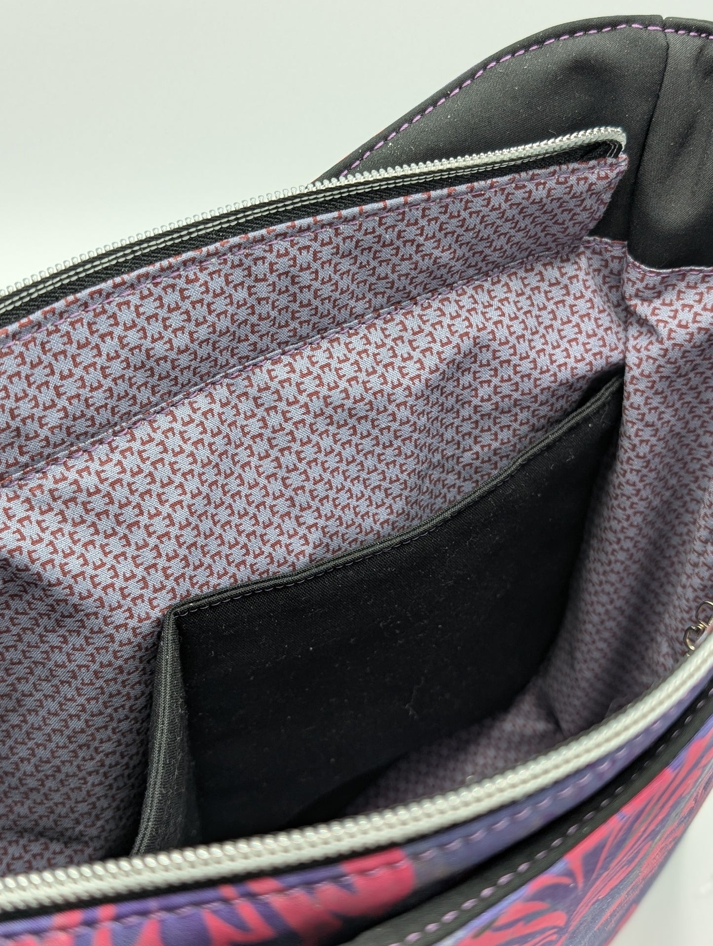 Sugar Skull Schultertasche – Pink & Purple Gothic Style