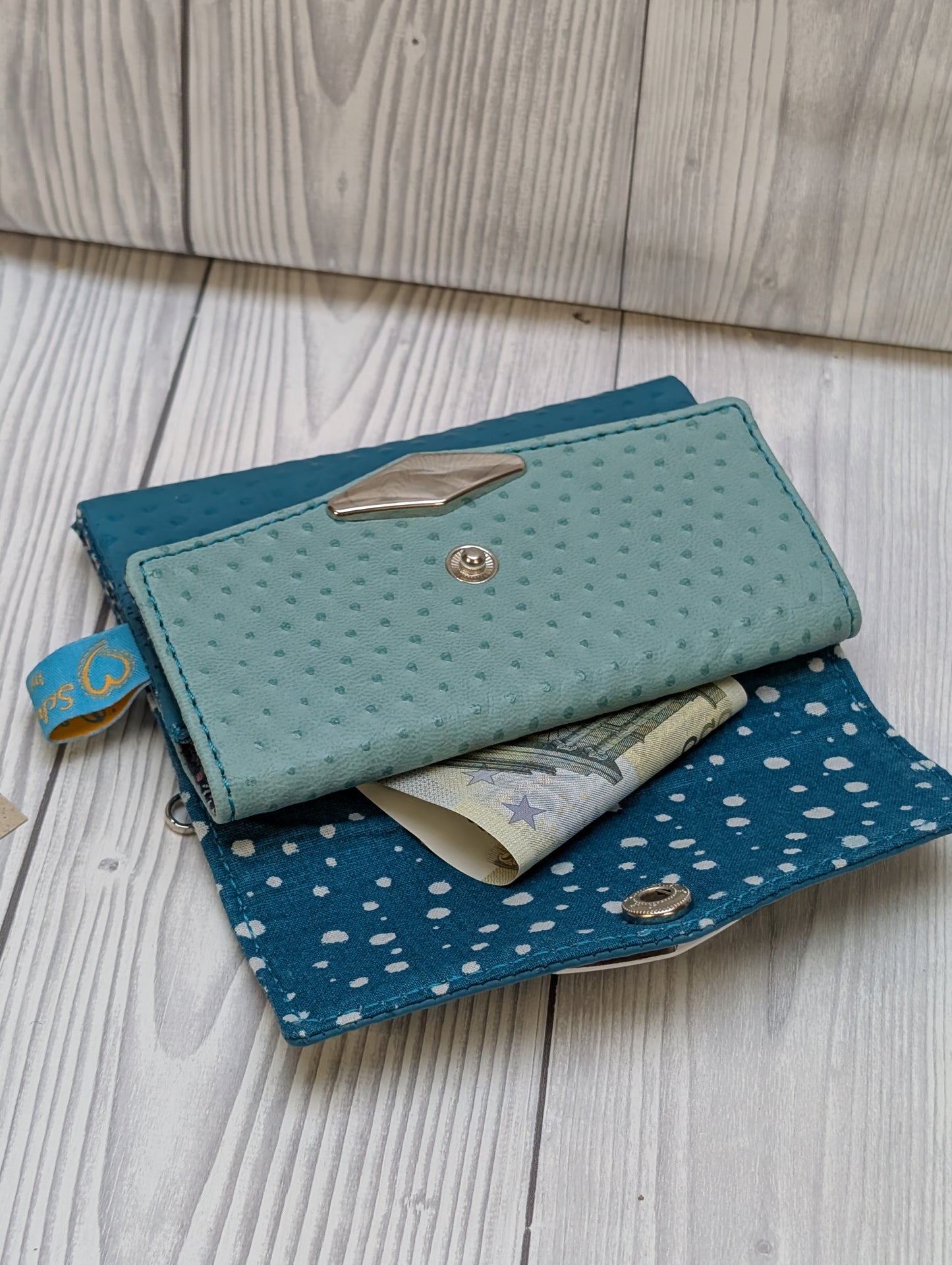 Kleines kompaktes Portemonnaie türkis