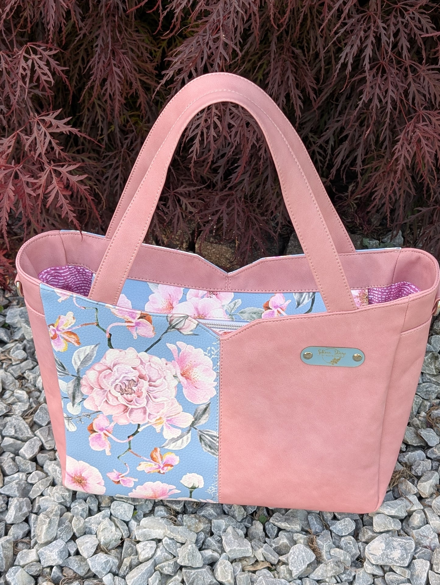 Rosa Tote Bag / Schultertasche mit Blumen-Design – Handmade Look