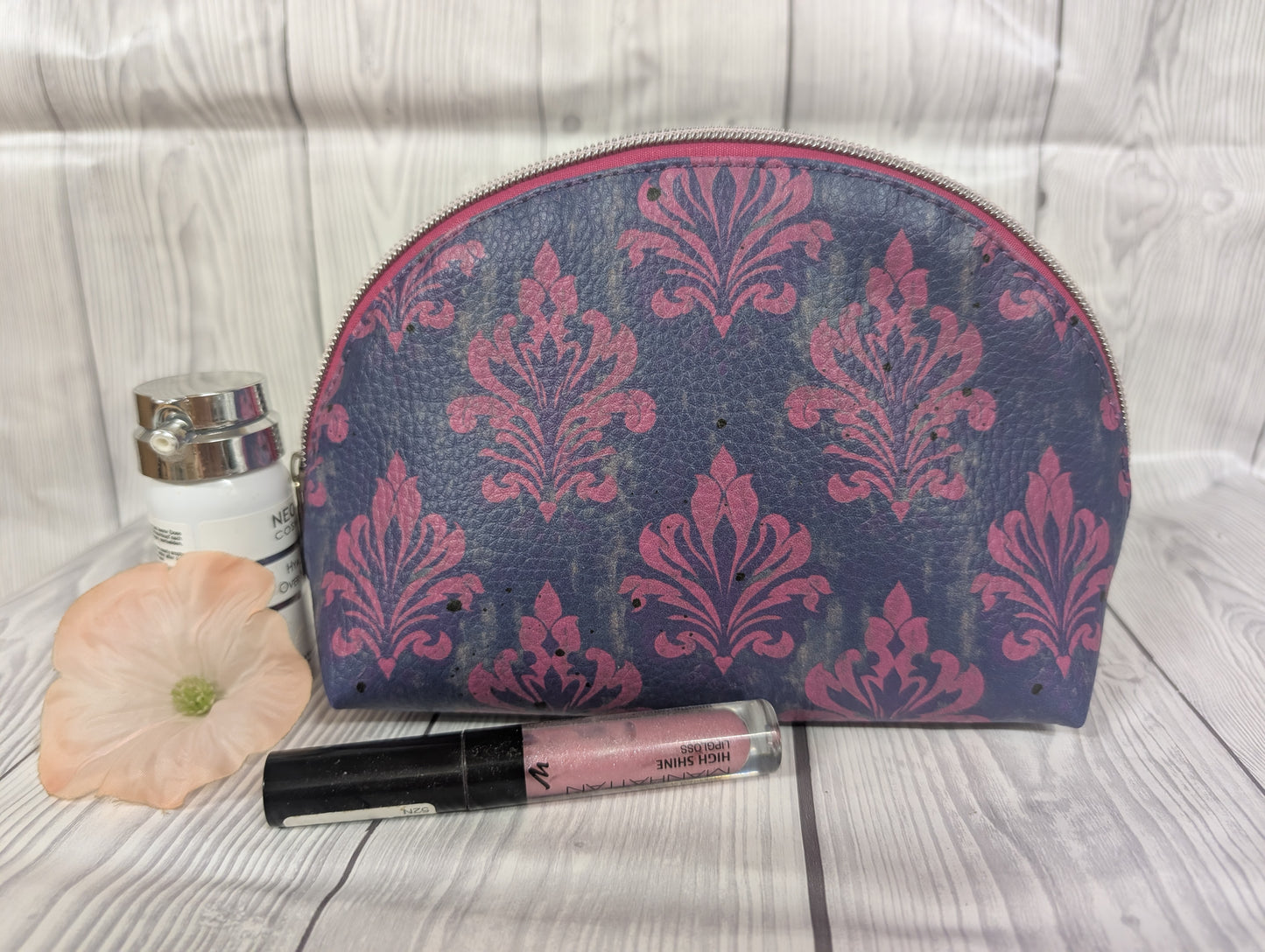 Handgefertigte Kosmetiktasche im Vintage-Damast-Design – Stilvoll, geräumig & einzigartig (20 × 13 × 8 cm)