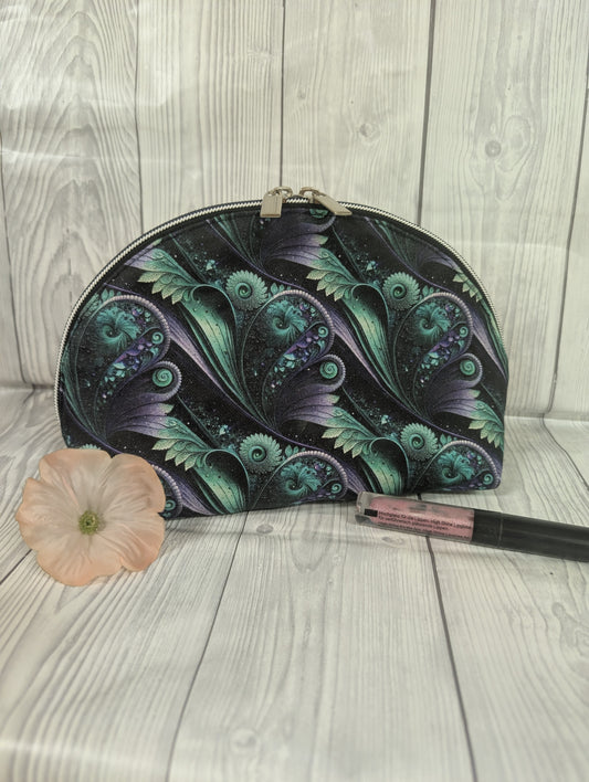 Handgemachte Kosmetiktasche „Mystic Leaves“ – Canvas & wasserabweisendes Innenfutter