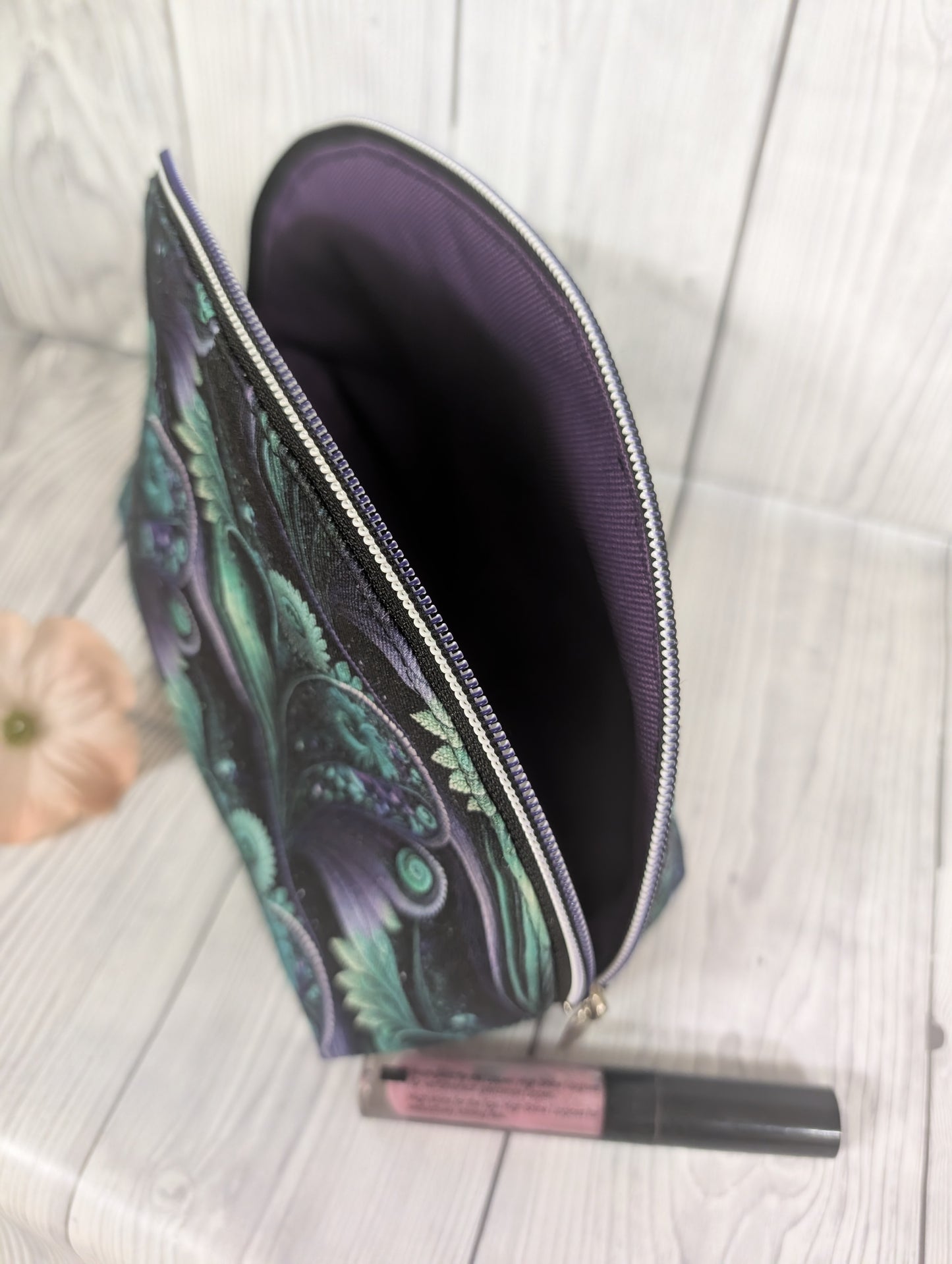 Handgemachte Kosmetiktasche „Mystic Leaves“ – Canvas & wasserabweisendes Innenfutter