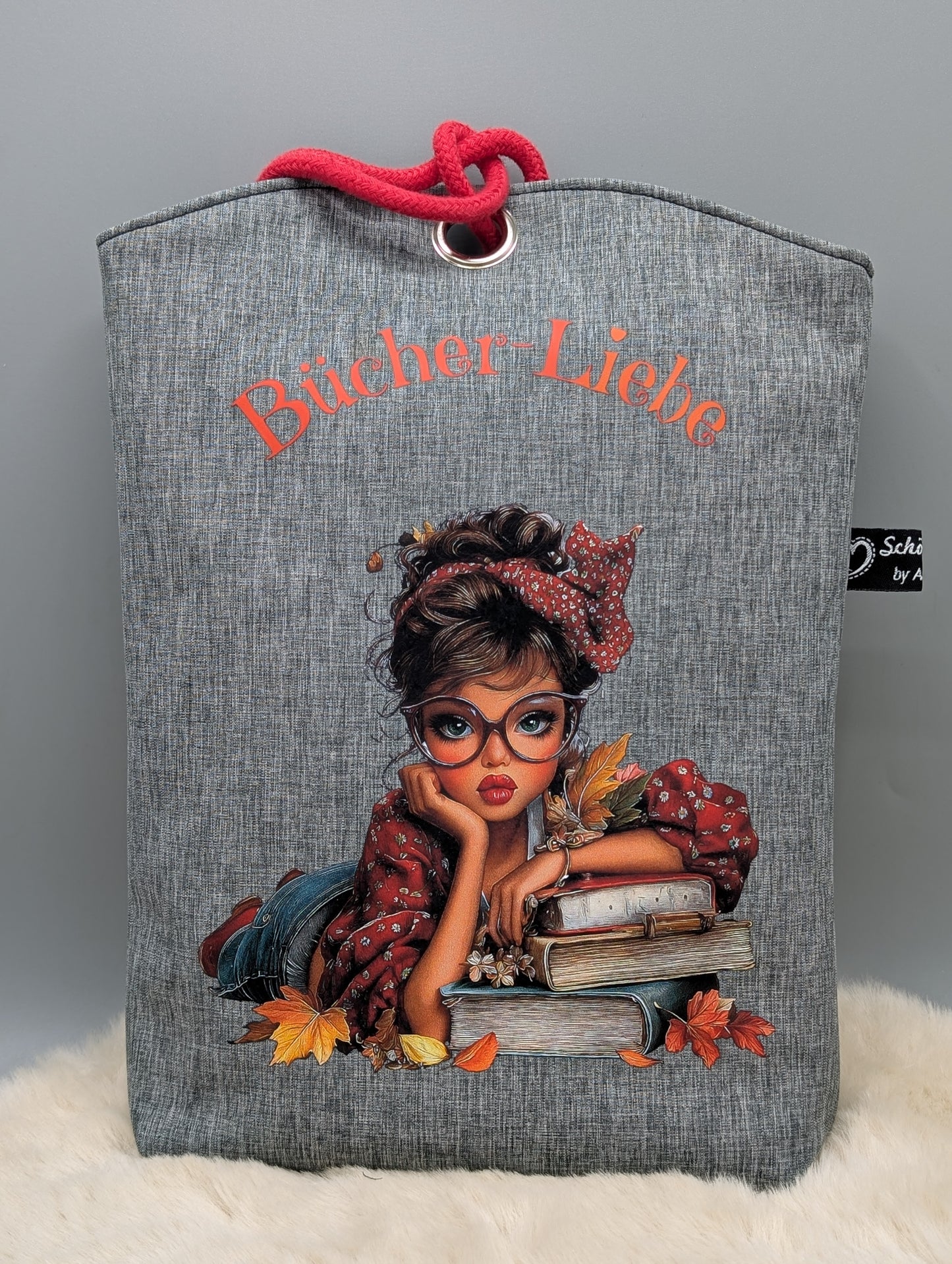 Handgefertigte Büchertasche „Bücher-Liebe“ aus Softshell – Buchhülle mit Baumwollfutter & Kordelverschluss
