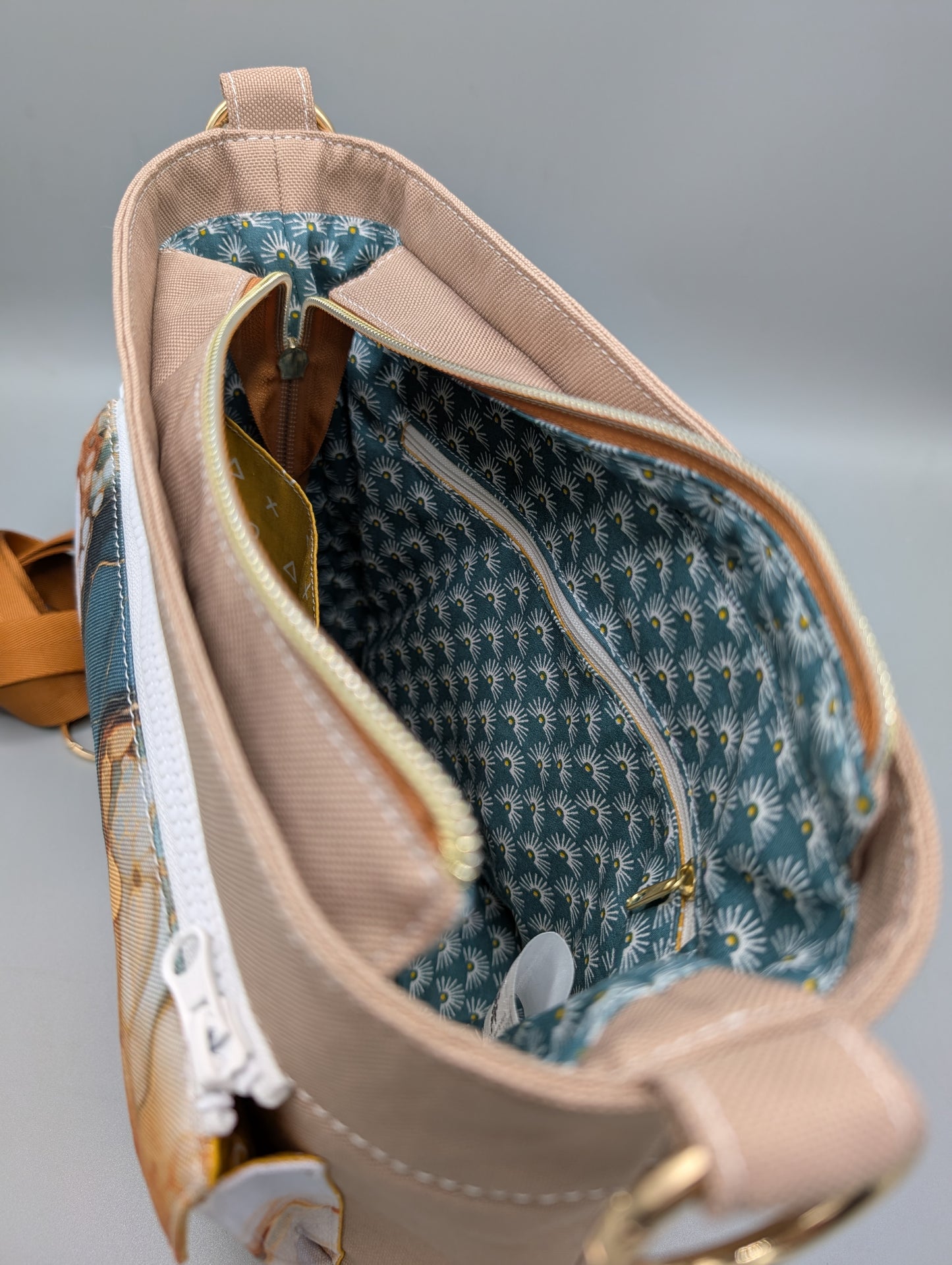 Handgemachte #Aleni – Schultertasche mit 2 Wechselklappen | Individuell wandelbar