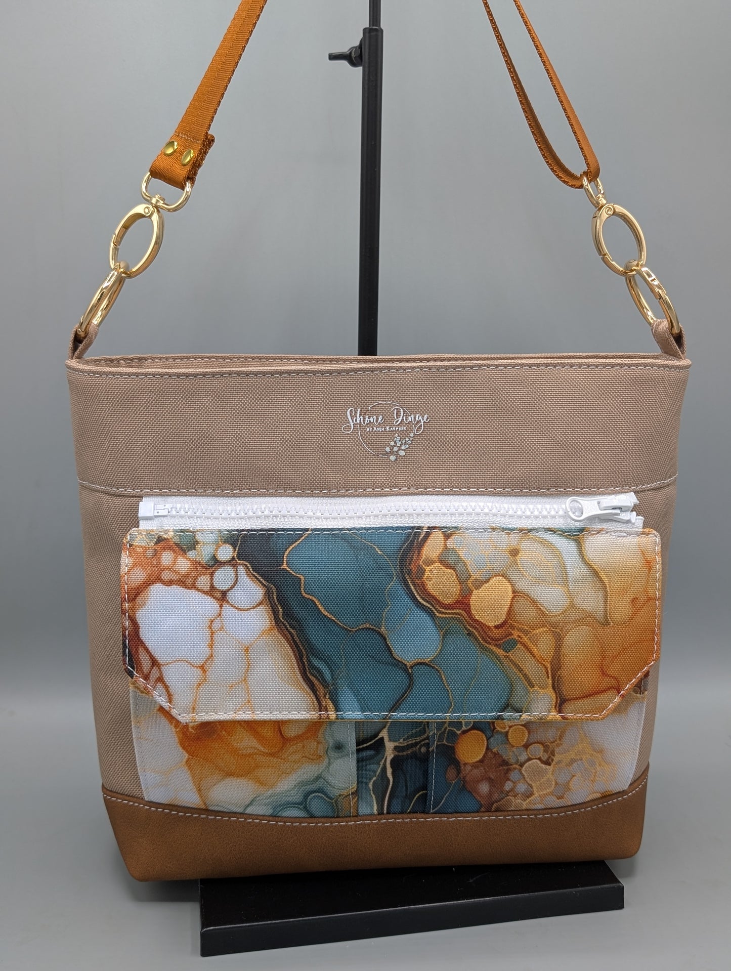 Handgemachte #Aleni – Schultertasche mit 2 Wechselklappen | Individuell wandelbar